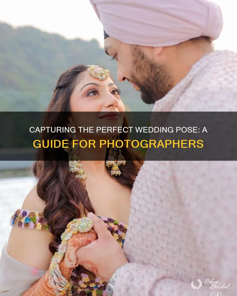 how to save wedding poses for photographer
