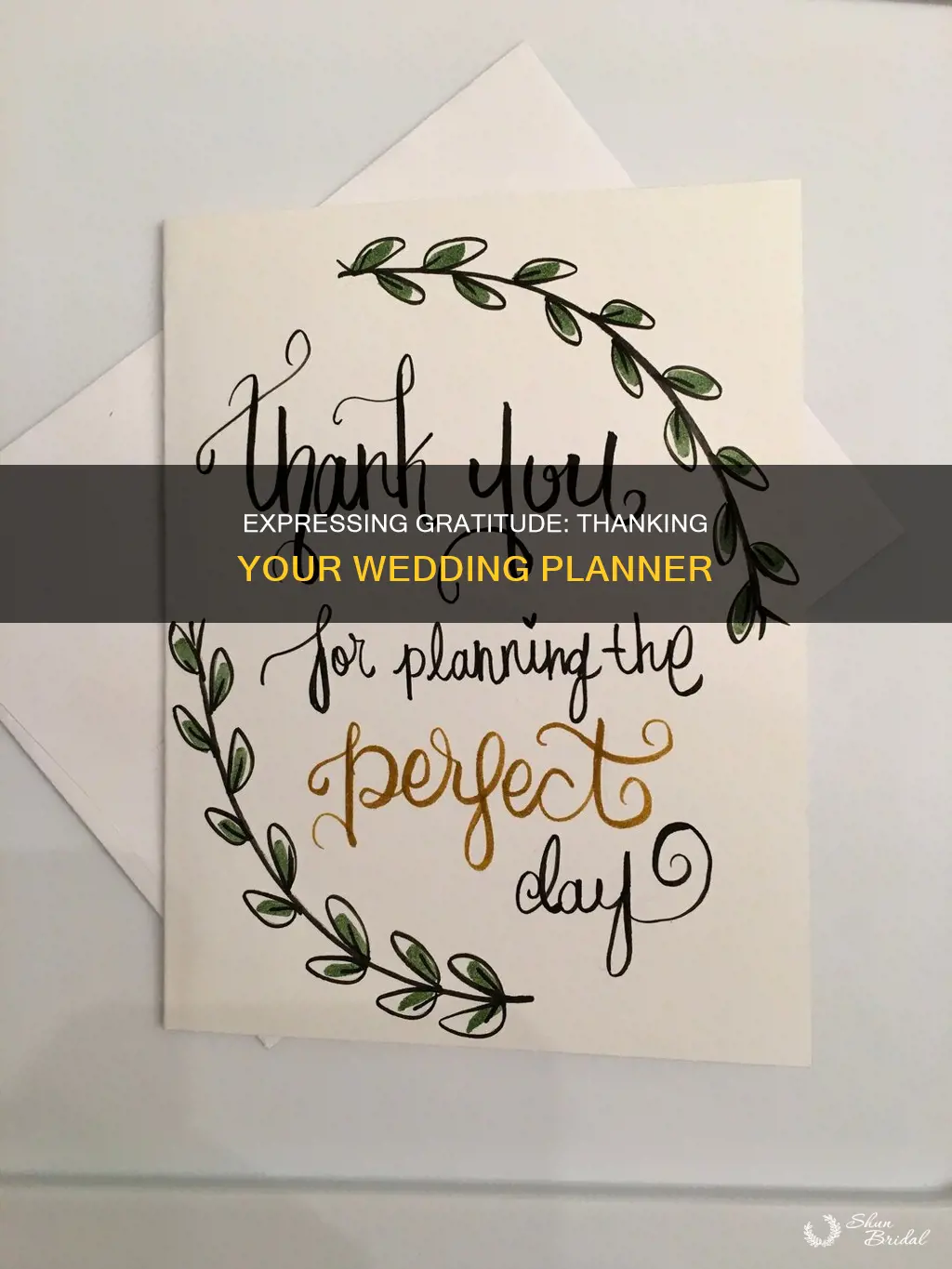 how to thank your wedding planner