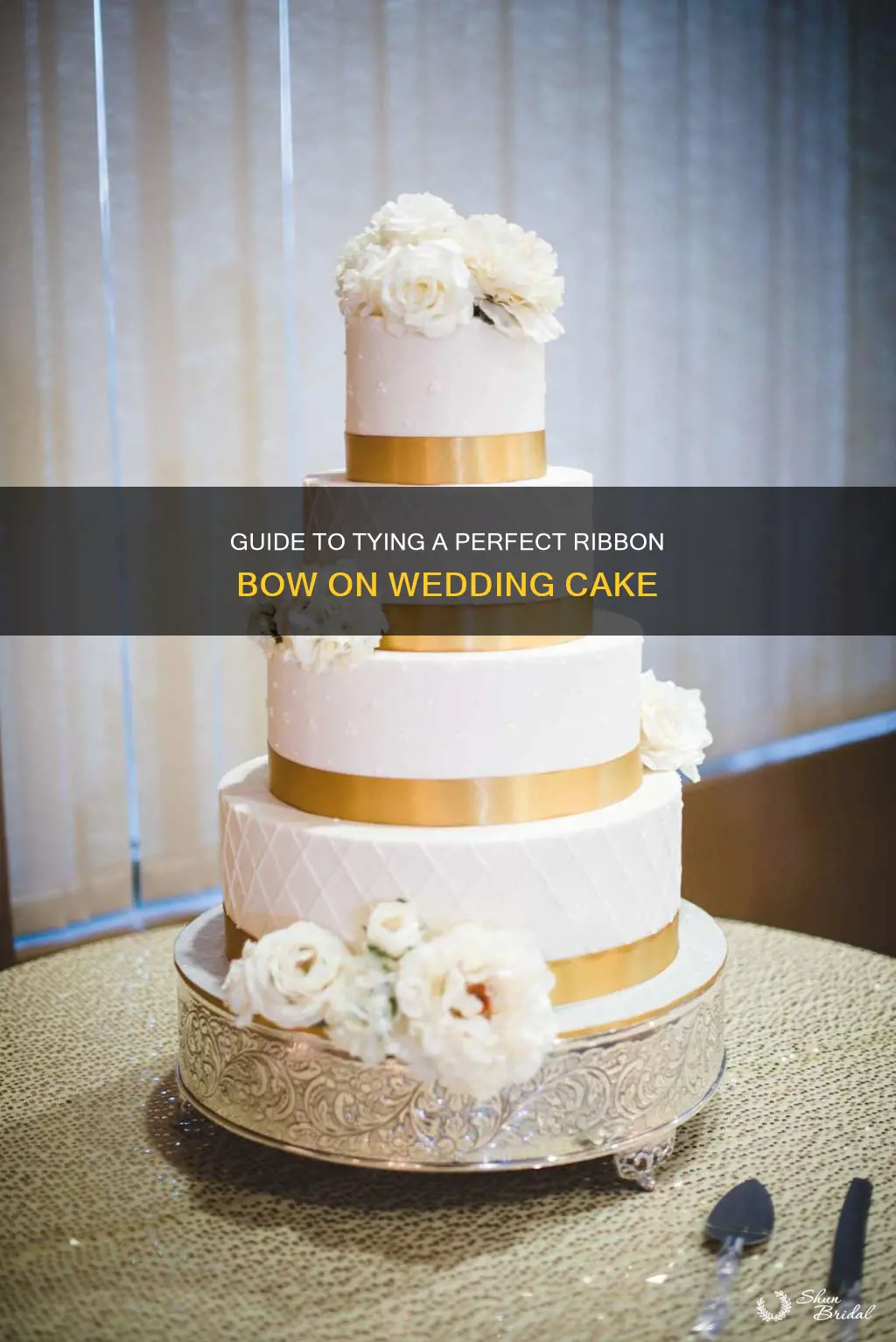 how to tie a fibbon bow on a wedding cake