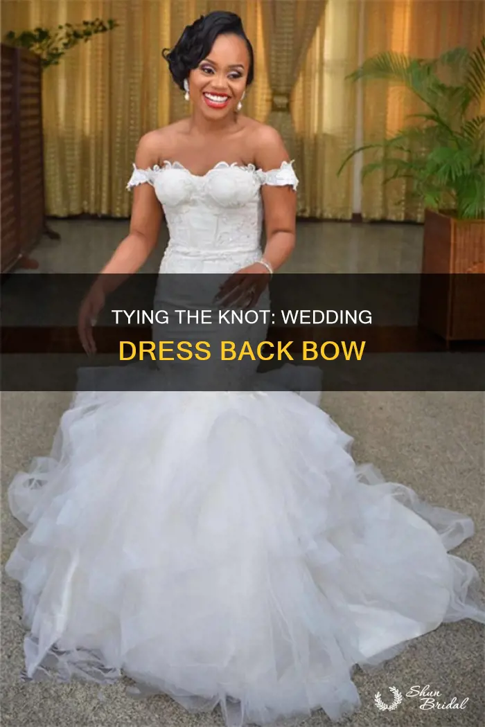 how to tie up the back of a wedding dress