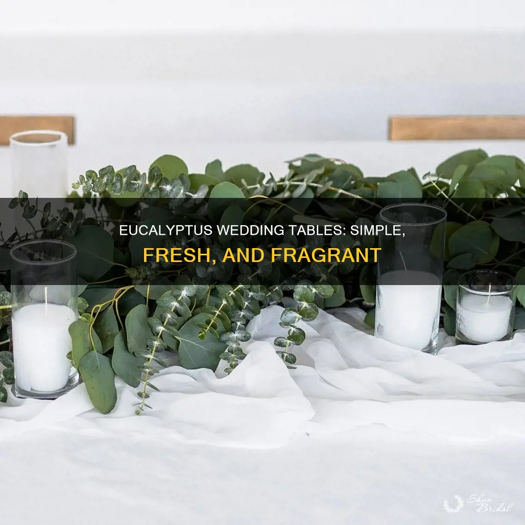 how to use eucalyptus on a round wedding table