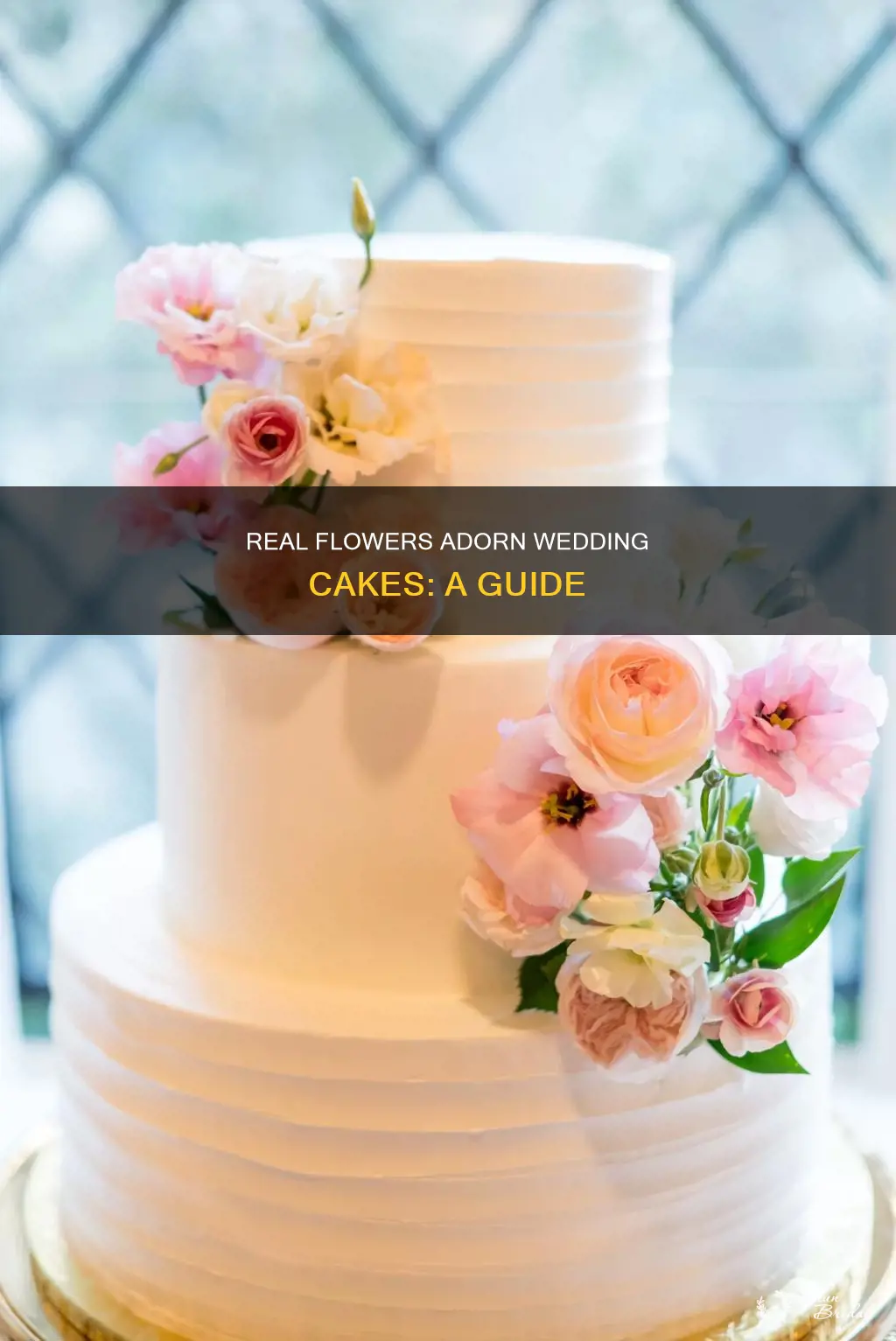 how to use real flowers on wedding cakes