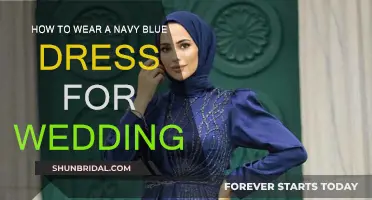 Style Guide: Navy Dresses for Weddings
