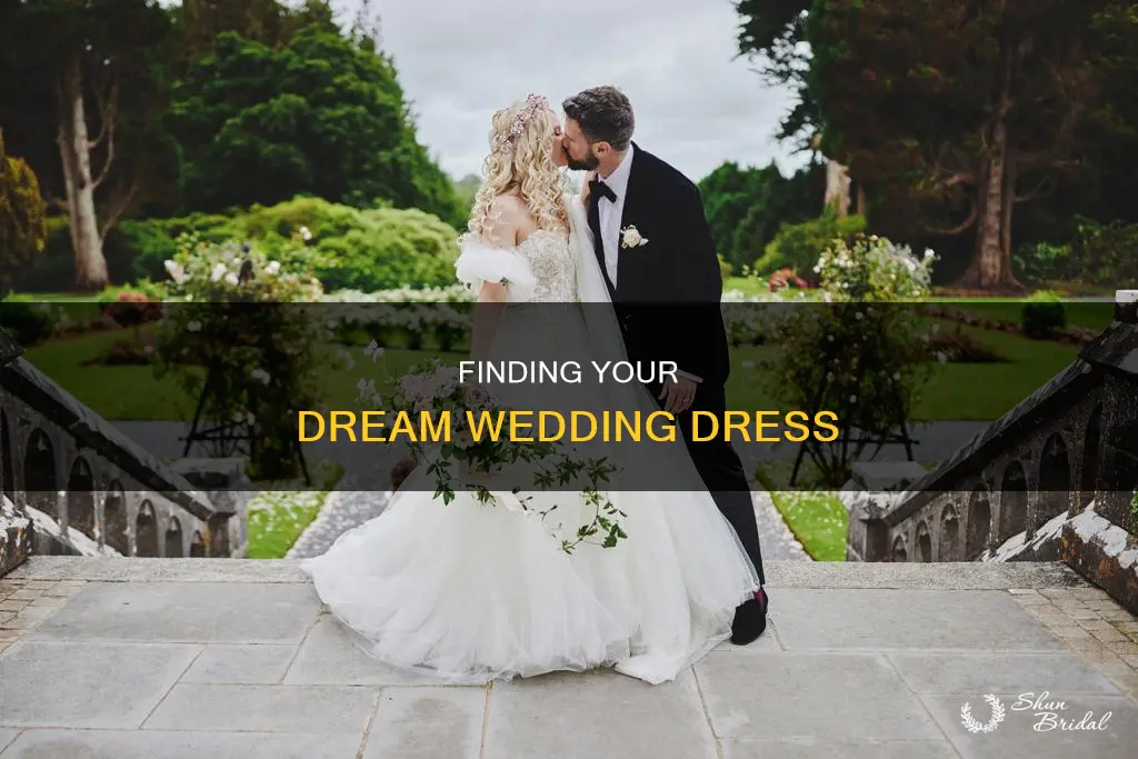 how.to.find a wedding dress that you cant.find