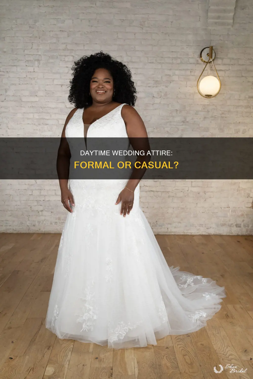 is dress for weddings before noon formal