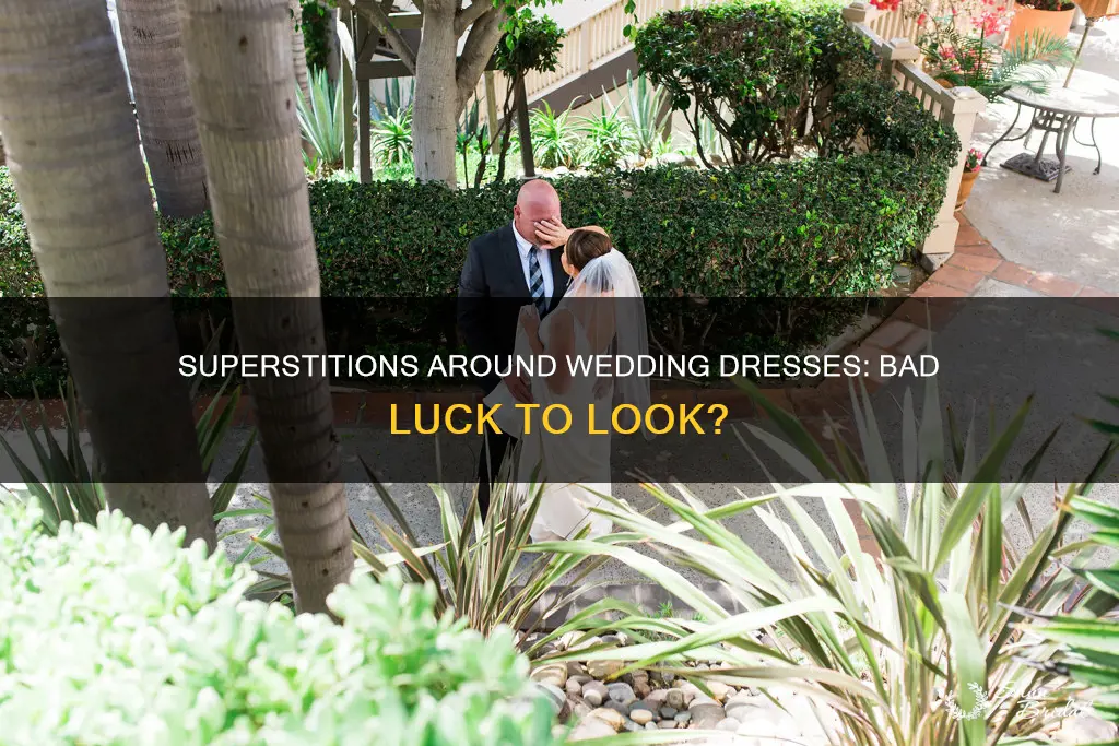 is it bad luck to look at wedding dresses