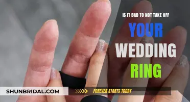 The Wedding Ring: To Remove or Not?