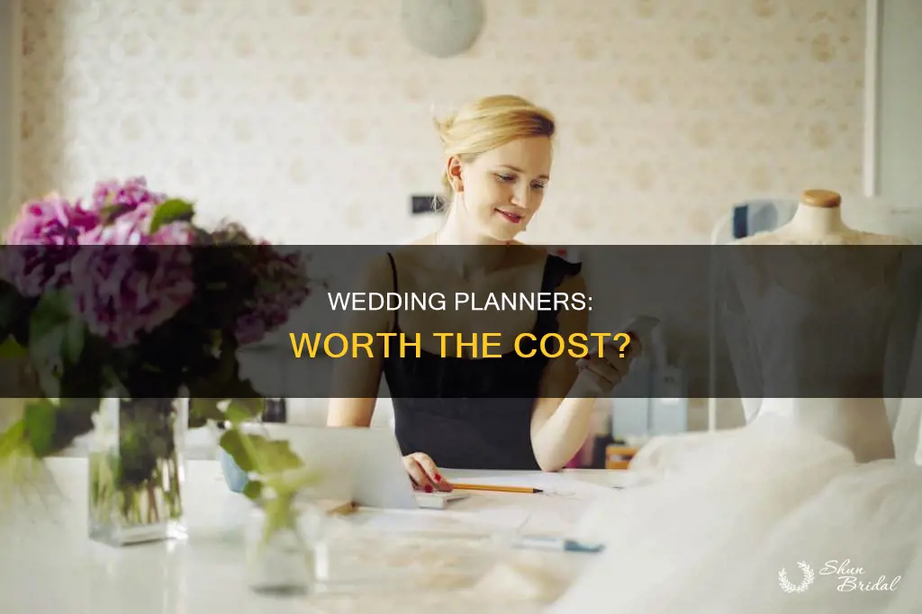 is it cheaper to hire a wedding planner