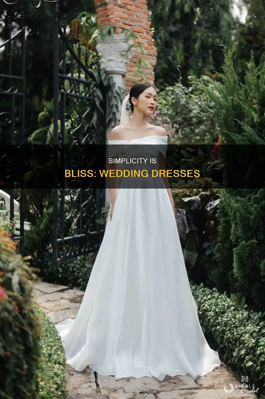 is it ok to have a simple wedding dress