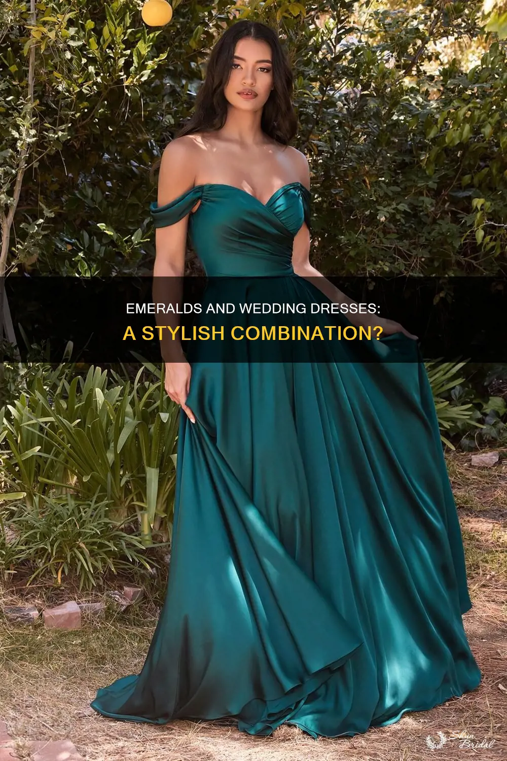is it okay to wear emerald with wedding dress
