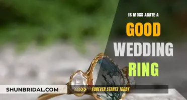 Moss Agate Wedding Rings: A Good Choice?