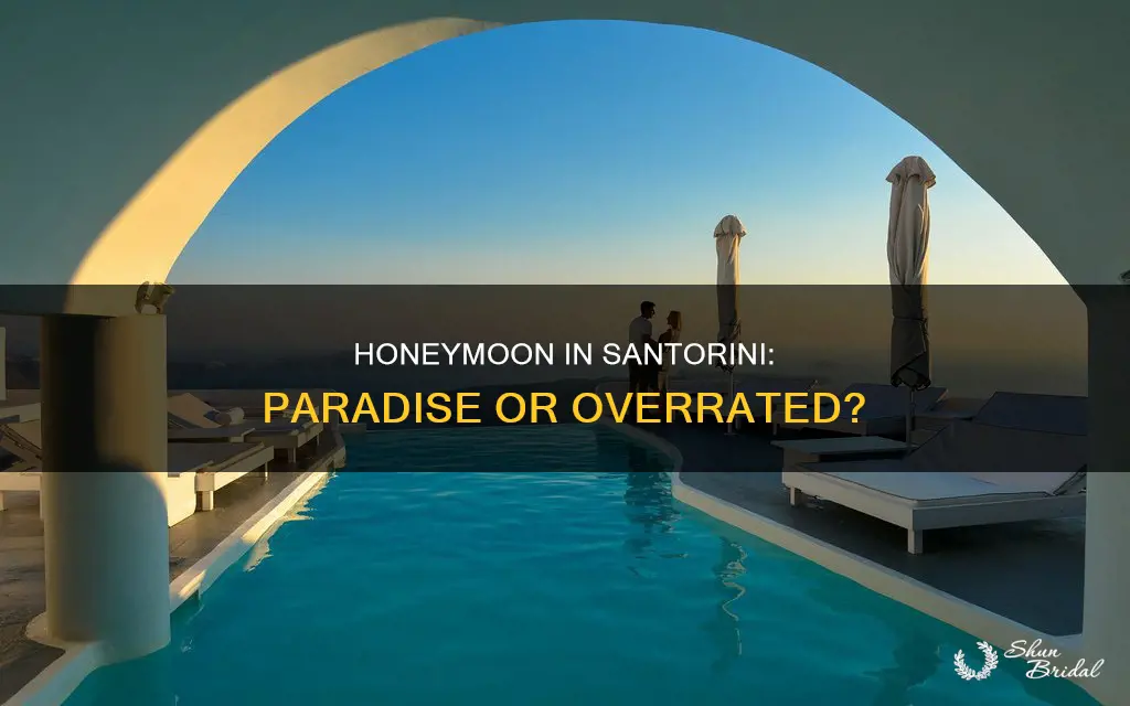 is santorini a good honeymoon destination