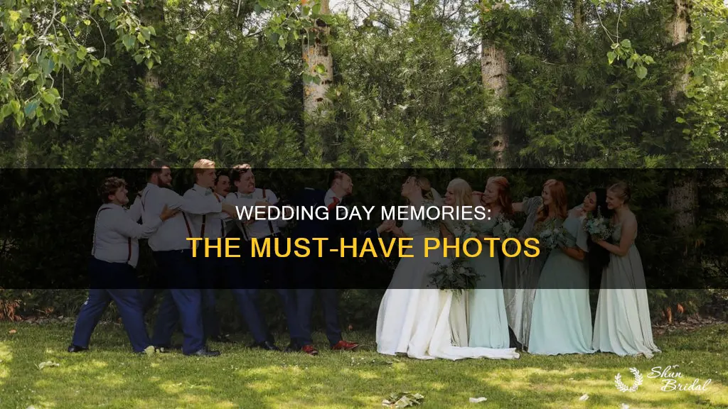 must have wedding pics