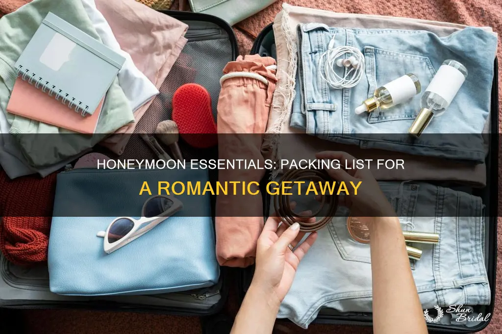 must haves for honeymoon