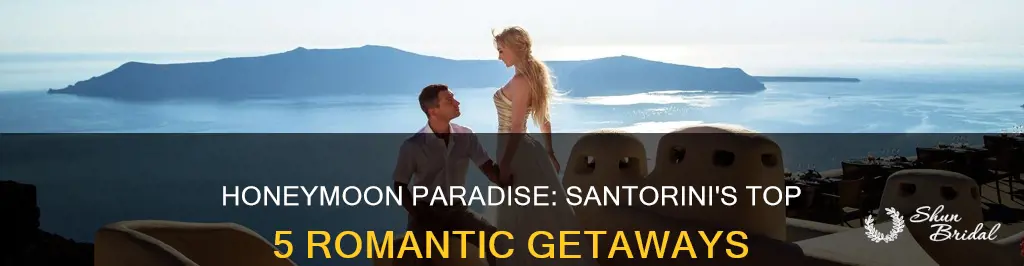 must things to do in santorini honeymoon