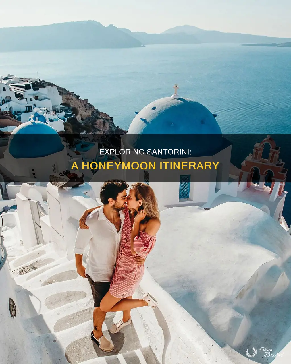 must things to do in santorini honeymoon