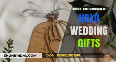 Birdcage for Wedding Gifts: Creative or Cluttered Idea?