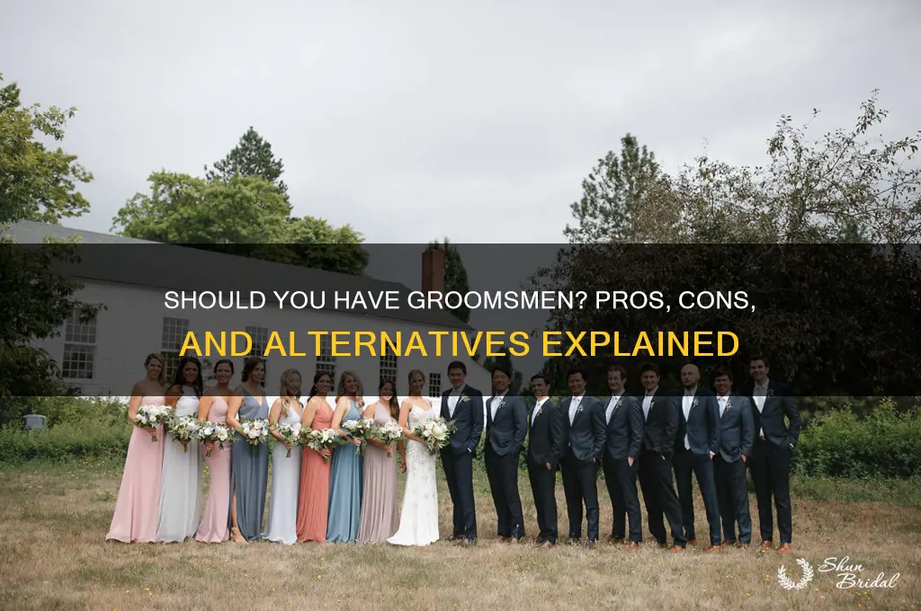 should i have groomsmen