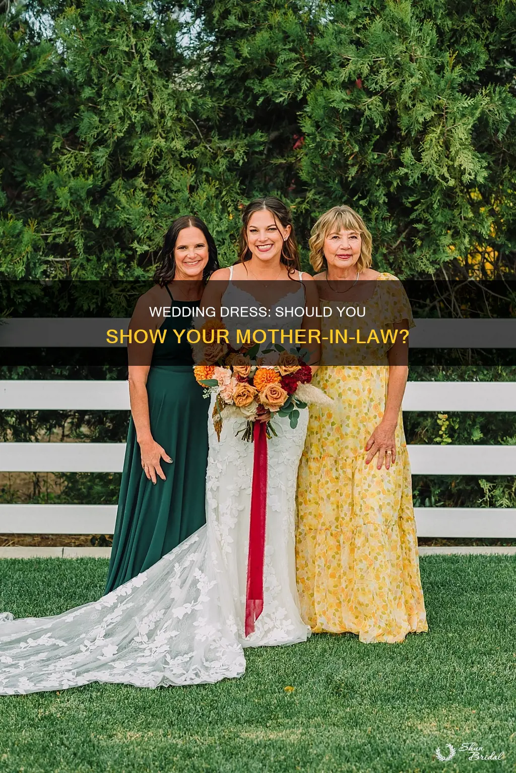 should mother in law see wedding dress