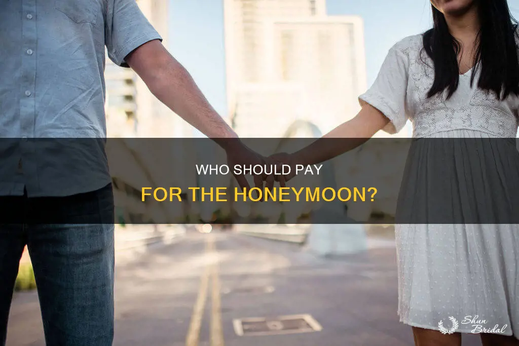 should the bride pay for the honeymoon