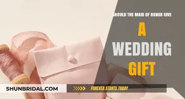 Maid of Honor Gift Dilemma: To Give or Not at Weddings?