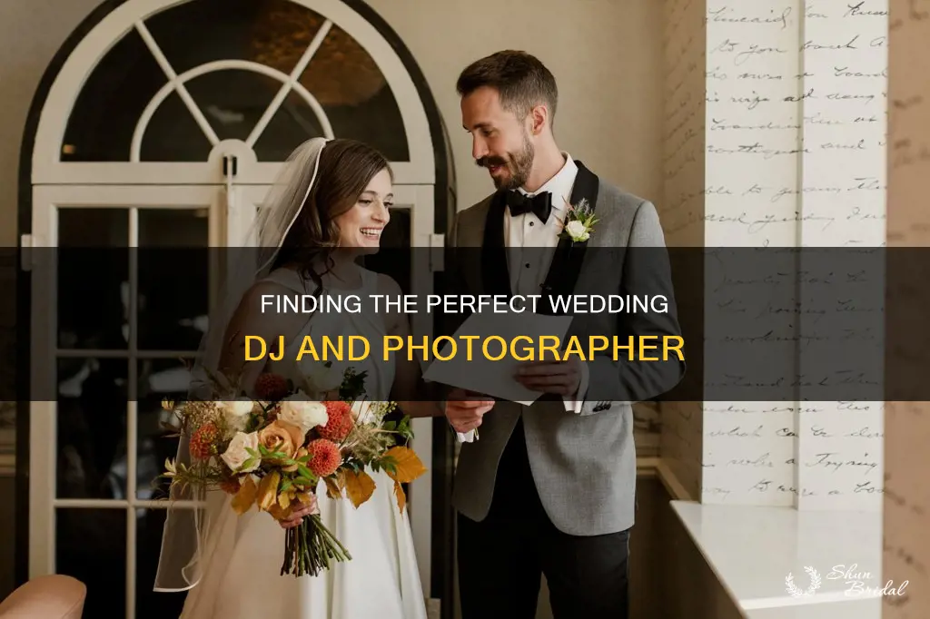 should you find photographer or dj first for wedding