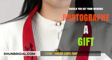 Should You Gift Your Wedding Photographer? Etiquette and Ideas