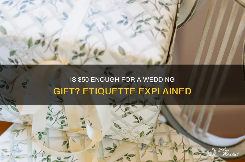 should you give 50 dollars to a wedding party