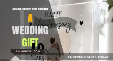 Thoughtful Wedding Gift Ideas for Your Husband: A Loving Gesture?