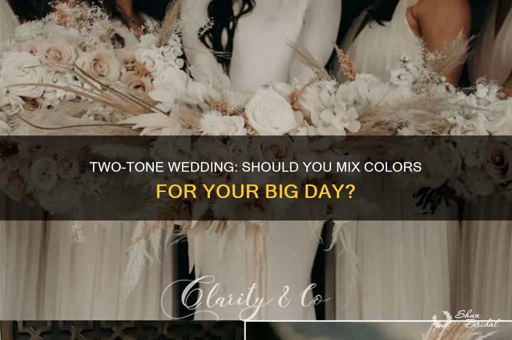 should you have 2 colors at your wedding