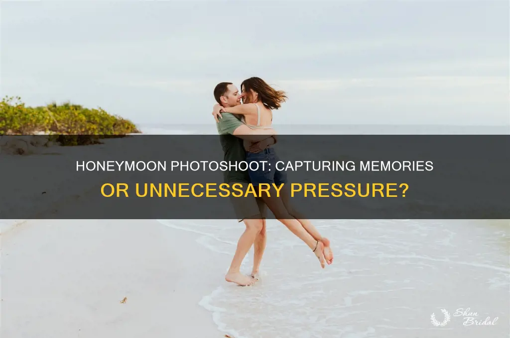 should you have a honeymoon photoshoot