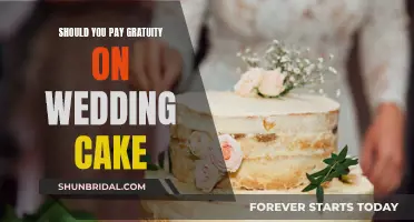 Gratuity on Wedding Cakes: When and How Much to Tip?