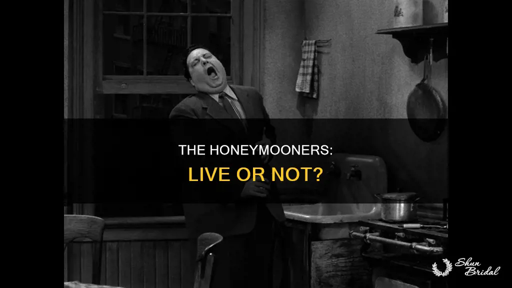 was the honeymooners broadcast live
