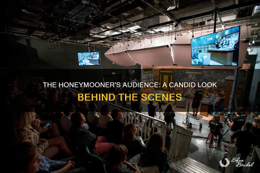 was the honeymooners filmed in front of a live audience