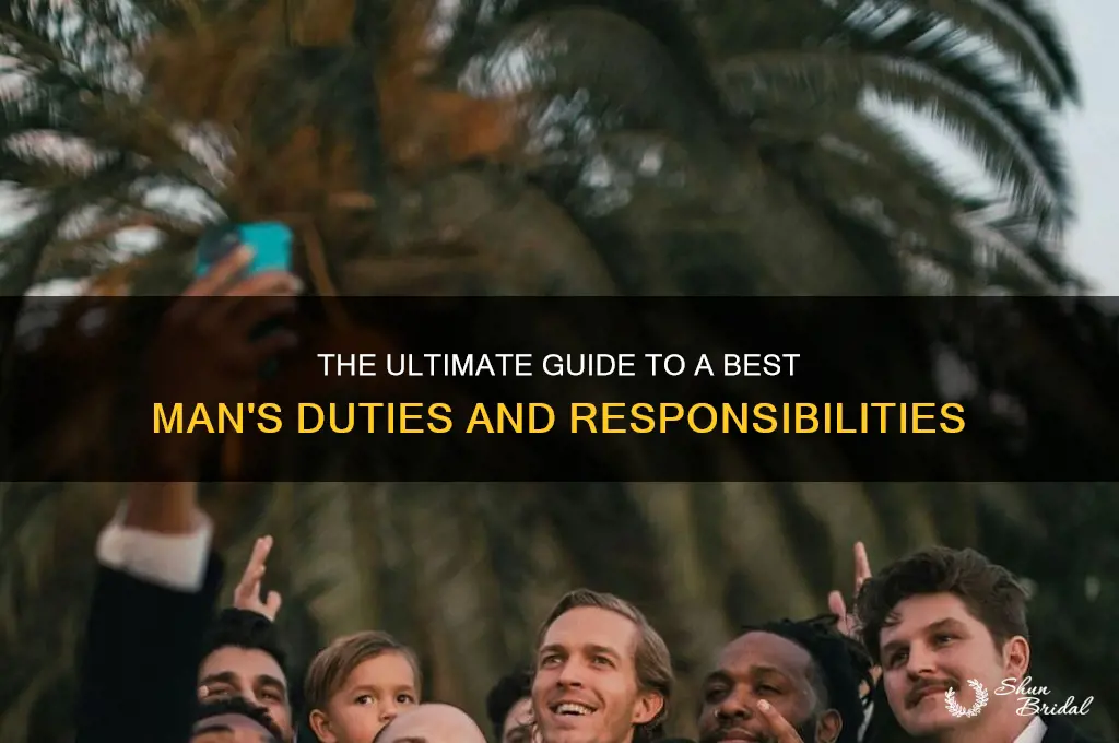 what a best man does