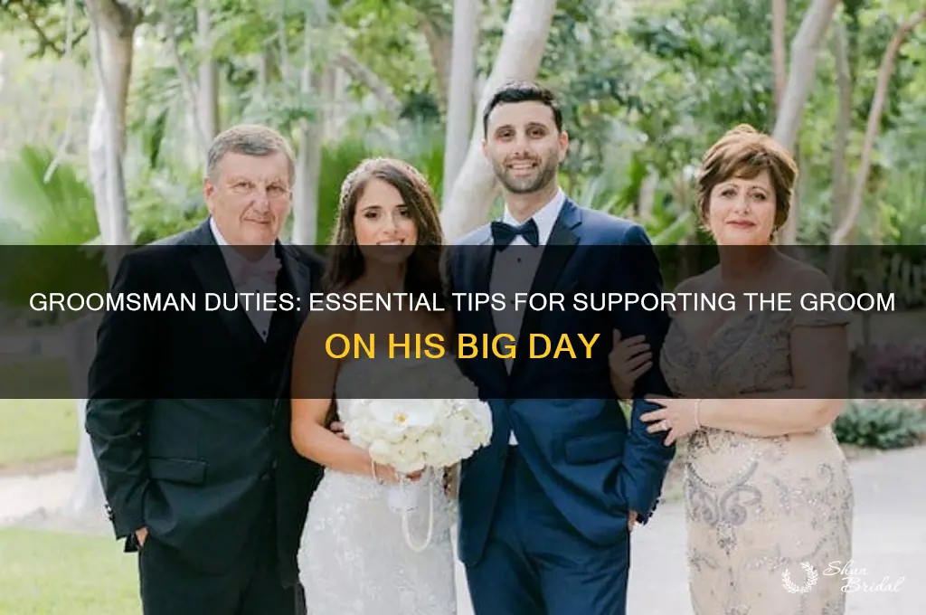 what a groomsman should do at a wedding