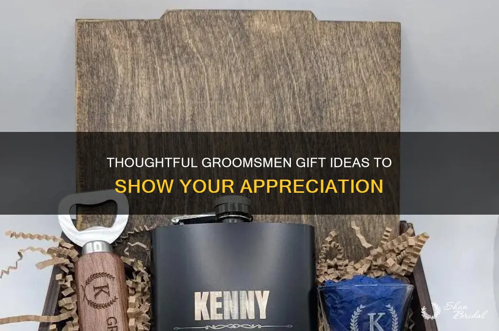what are common groomsmen gifts