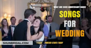 Romantic Anniversary Dance Songs to Celebrate Your Wedding Milestone