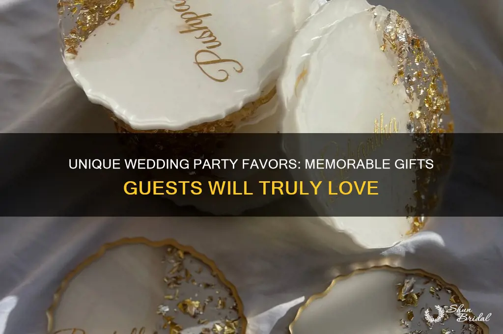 what are good party favors for weddings