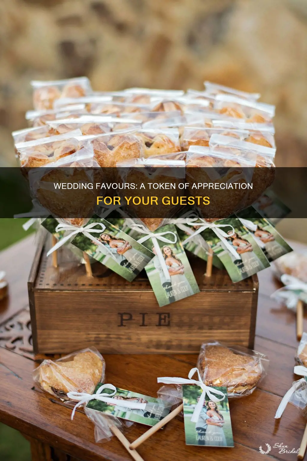 what are wedding favours