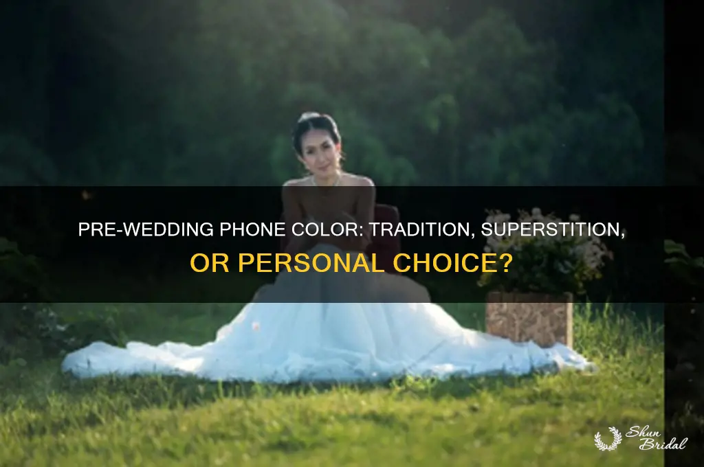 what color is the phone before the wedding