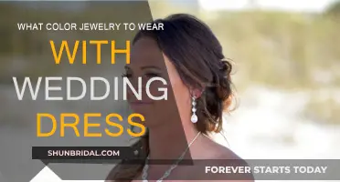 Wedding Dress and Jewelry: The Perfect Color Combination