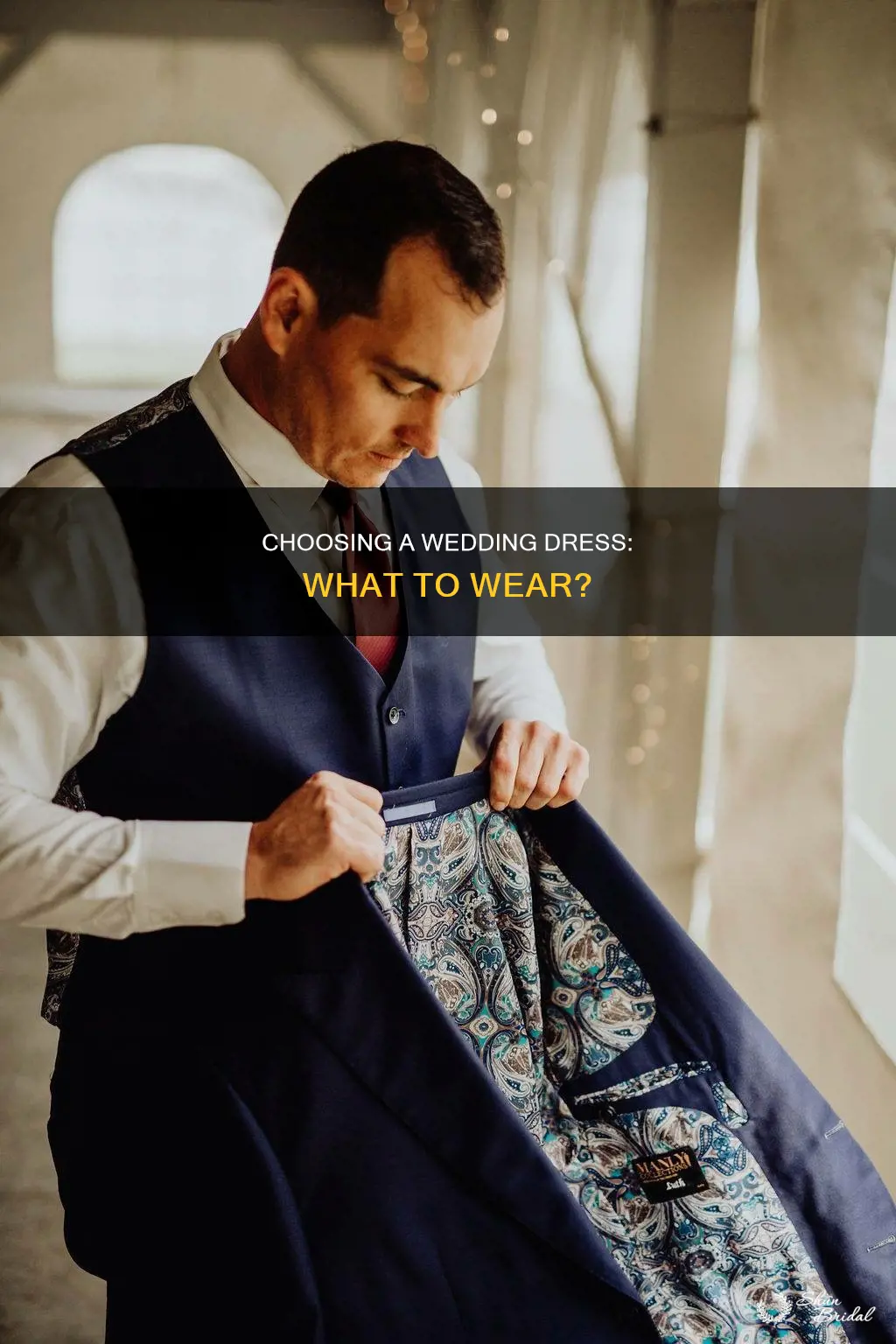 what do I wear to a wedding dress appointment