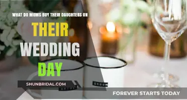 Thoughtful Wedding Day Gifts Moms Give Daughters: Cherished Keepsakes and Sentimental Treasures