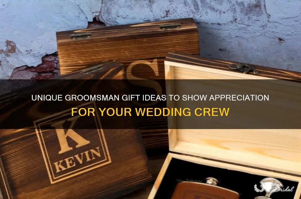 what do people get for groomsman gifts