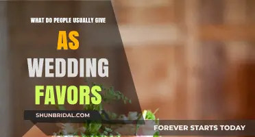 Thoughtful Wedding Favors: Popular Ideas Guests Love to Receive
