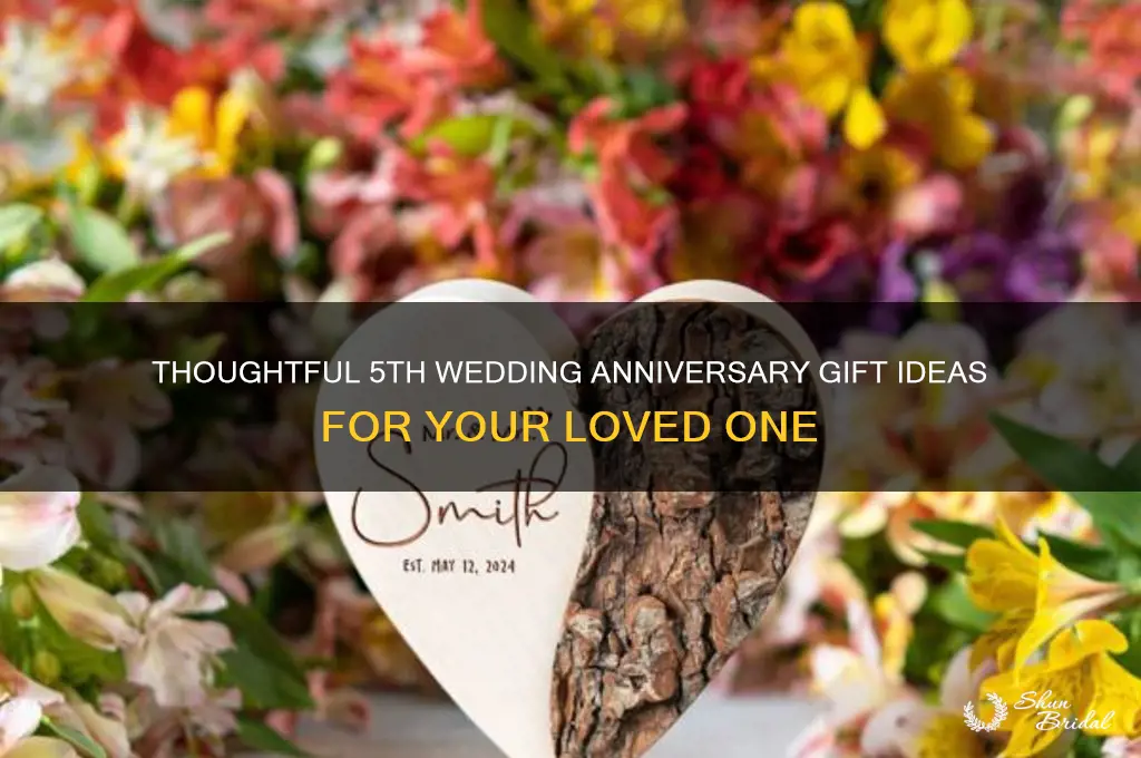 what do you give for 5th wedding anniversary