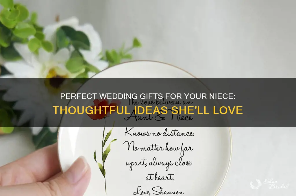 what do you give for wedding gift for niece