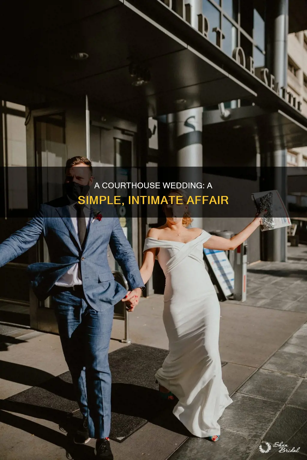 what does a courthouse wedding look like