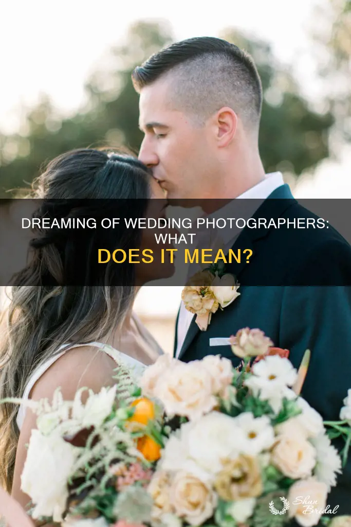 what does a wedding photographer mean in a dream